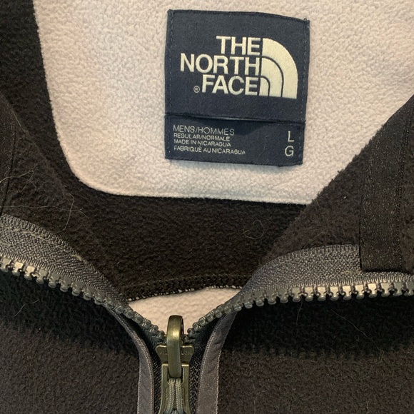 North Face black and gray fleece jacket. Full front zipper, size Large. - Picture 4 of 6